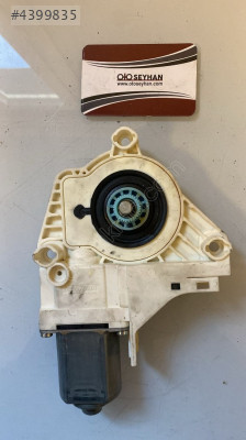 5L0959811A Skoda Yeti 2012 sağ ön kapı cam motoru