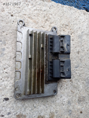 Clio 2 (1.2 16V) Orjinal Motor Beyni (8200181482) - (8200285314)