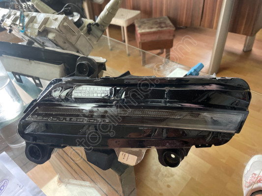 Peugeot 5008 sağ  gündüz  ledi