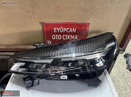 RENAULT CLİO 5.5 SOL FAR HATASIZ ORJİNAL EYUPCAN OTO'DA