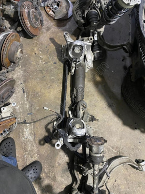 AUDİ A6  DİREKSİYON KUTUSU