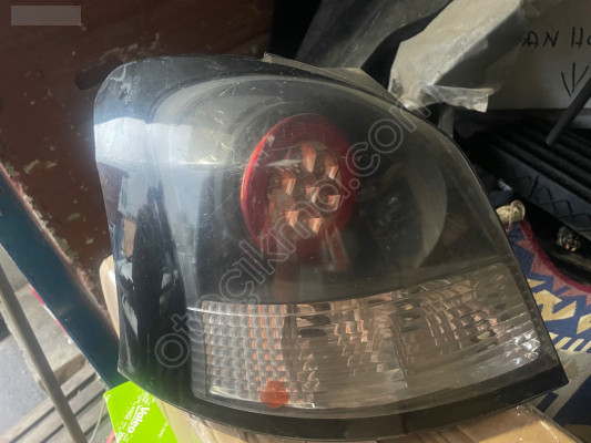 Toyota yaris sol arka stop