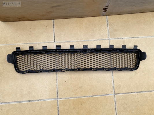 VW TOUAREG ÖN TAMPON IZGARASI 7L6853678B
