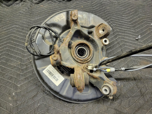 BMW ÇIKMA F30 SOL ÖN TAŞIYICI