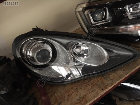 porshe panamera sağ far