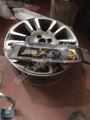 OTO CEM'DEN  ÇIKMA VOLKSWAGEN PASSAT B8 SOL SİS FARI