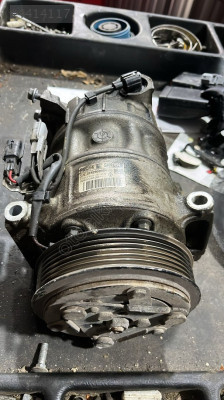 RENAULT MEGANE 4  KLİMA KOMPRESÖRÜ ÇEVİK OTO ÇIKMA