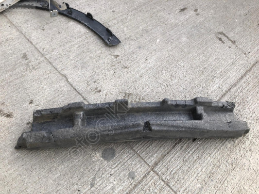 MERCEDES C SERİSİ W204 MAKYAJLI ÖN TAMPON KÖPÜĞÜ 2048853837
