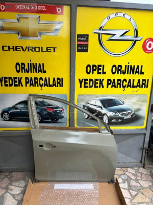 Chevrolet cruze sağ ön kapı sıfır