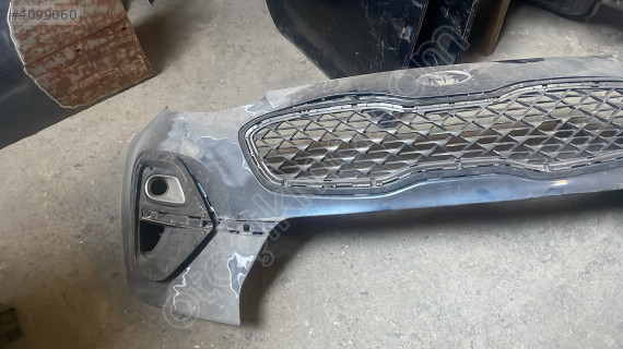 Kia Sportage sağ sis kapağı
