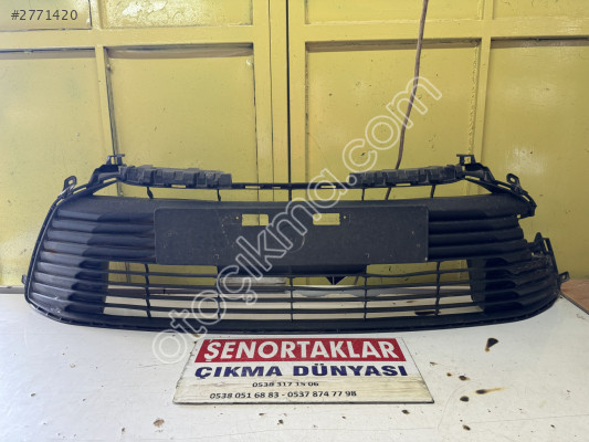 TOYOTA COROLLA ORİJİNAL TAMPON ORTA IZGARA