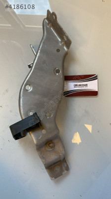 1K1819473H golf 6 göğüs kalorifer kazanı bağlantı ayağı