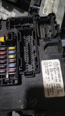 00517986150 Fiat Punto sigorta kutusu