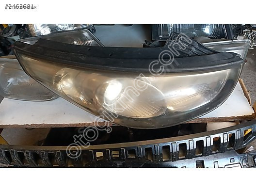 Hyundai IX35 Modeli İçin Sağ Ön Far Çıkma Parçası
