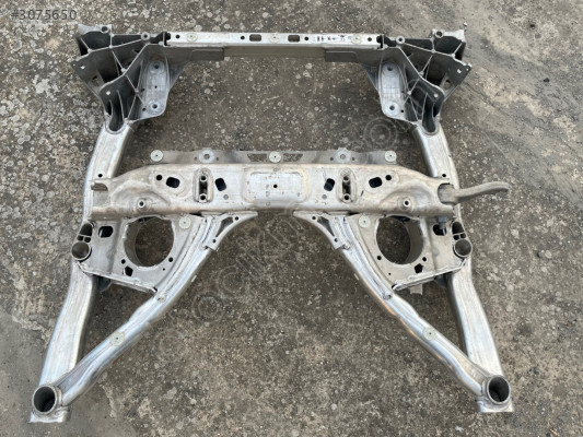BMW G30 Orjinal Çıkma Motor Traversi - Oto Parça