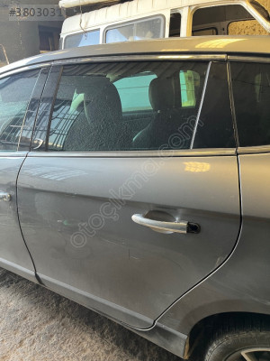 Lancia delta sol arka kapı dolu çıkma orijinal