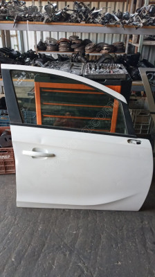 OPEL CORSA E SAĞ ÖN KAPI