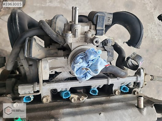 1,3 TOYOTA YARİS GAZ KELEBEĞİ