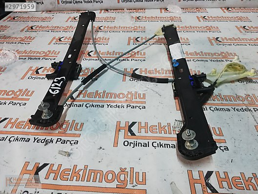 AUDİ A3 CAM KRİKOSU SOL ÖN 8V4837461