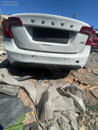 Volvo 2011 S60 Arka Tampon