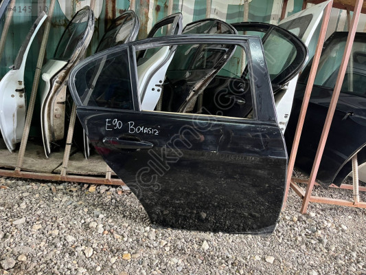 BMW E90 SAĞ ARKA KAPI DOLU BOYASIZ MONTECAR 2