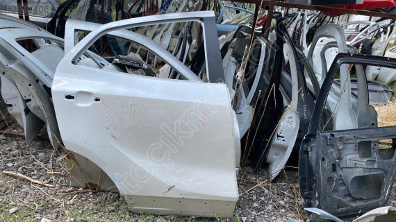 Opel Mokka İçin Sağ Arka Kapı - Oto Çıkma Parçalar