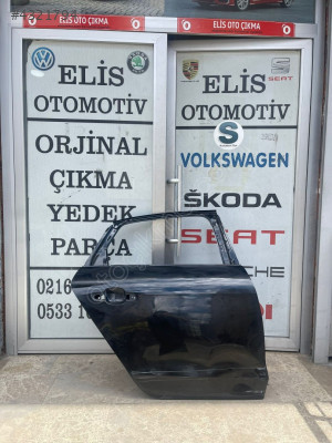AUDİ A4 SAĞ ARKA KAPI 2021-2024