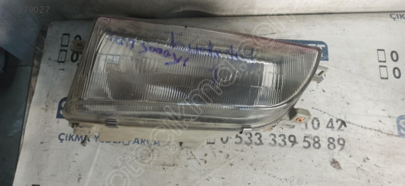 YAN SANAYİ 101 TOYOTA COROLLA SOL ÖN FAR