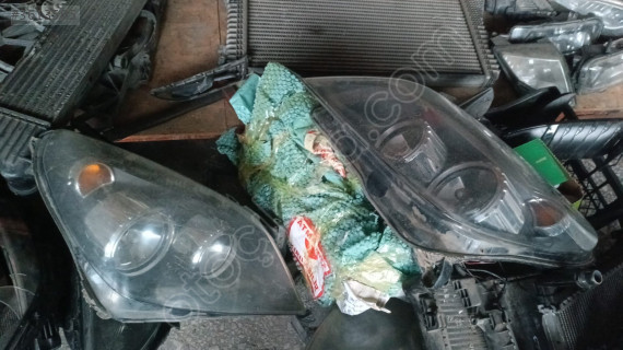 Opel Astra H Modeli İçin Çıkma Sağ-Sol Far Seti