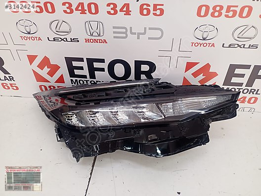 TOYOTA CHR ORJİNAL ÇIKMA SAĞ ÖN FAR 23-24