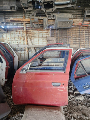 Skoda favorit sağ ön kapı