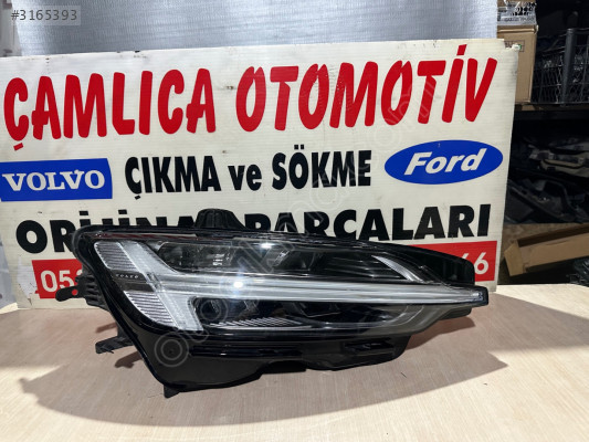 Yeni kasa Volvo s60 sağ far