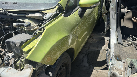 2010-2015 FORD FİESTA SOL ÖN ÇAMURLUK ORJ ÇIKMA