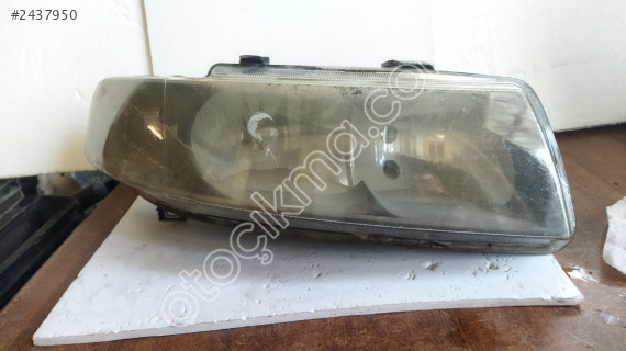 seat leon sağ ön far