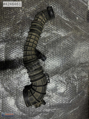 VW TRANSPORTER HAVA FİLTRE HORTUMU 7E0129615D