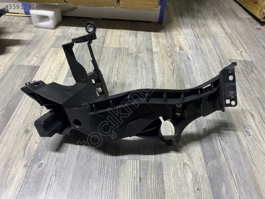 A5 FAR BRAKETİ SOL 2012 2016 8T0805607 SIFIR ÇAĞRI OTO MASLAK