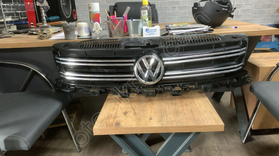 5N0853653E 12-17 orjinal hatasız vw tiguan ön panjur