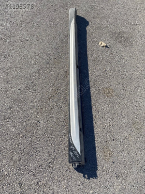 Volkswagen Taigo sağ marşpiyel plastiği