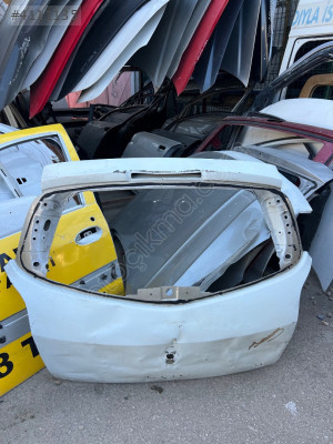 Renault clıo 3 çıkma arka bagaj kapağı