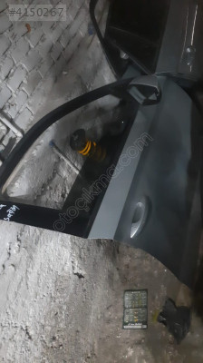 SKODA SCALA SAĞ ÖN KAPI SÖKME