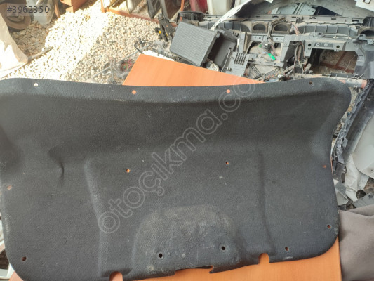 FORD FOCUS 2.5 BAGAJ KEÇESİ