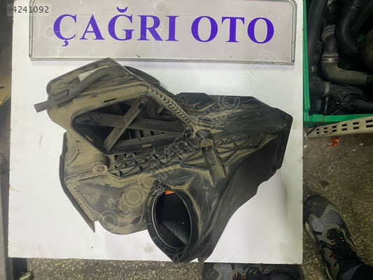 8K0133837 BF A4 A5 Q5 2.0 TDI HAVA FİLTRE KUTUSU ORJİNAL ÇIKMA