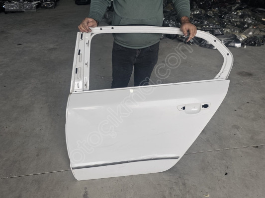 2010/2015 SKODA SÜPERB BEYAZ SOL ARKA KAPI ORJINAL BOYASIZ
