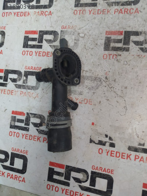 AUDI A4 B8 Termostat Muhafazası 03L121132AC 2.0 TDI