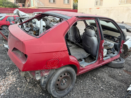 Orjinal Çıkma Alfa Romeo 146 Depo Kapağı - Giulietta Modeli