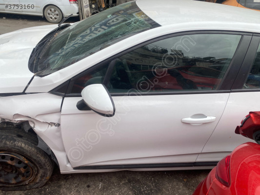 Renault clio 5 sağ ön kapı