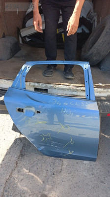 VOLVO V40 SAĞ ARKA KAPI ORJ ÇIKMA 2012-17