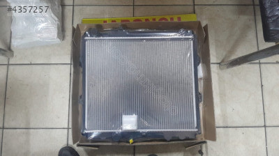 TOYOTA HILUX SU RADYATÖRÜ 1997-2005 ARASI SIFIR