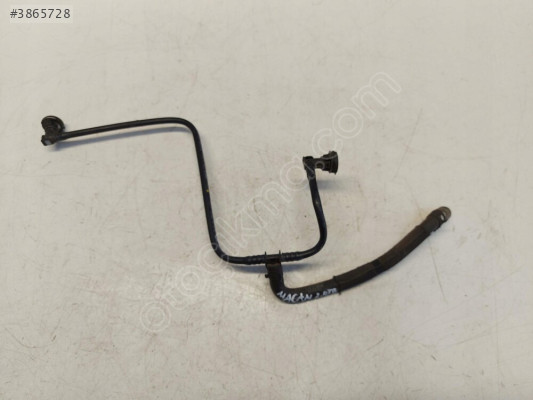 PORSCHE MACAN RADYATÖR SU DEPO HORTUMU 95B121447A