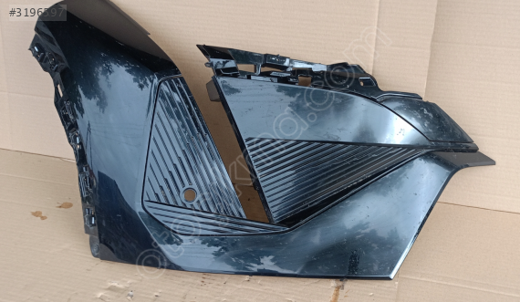 Peugeot 408 Sağ Tampon Köşesi